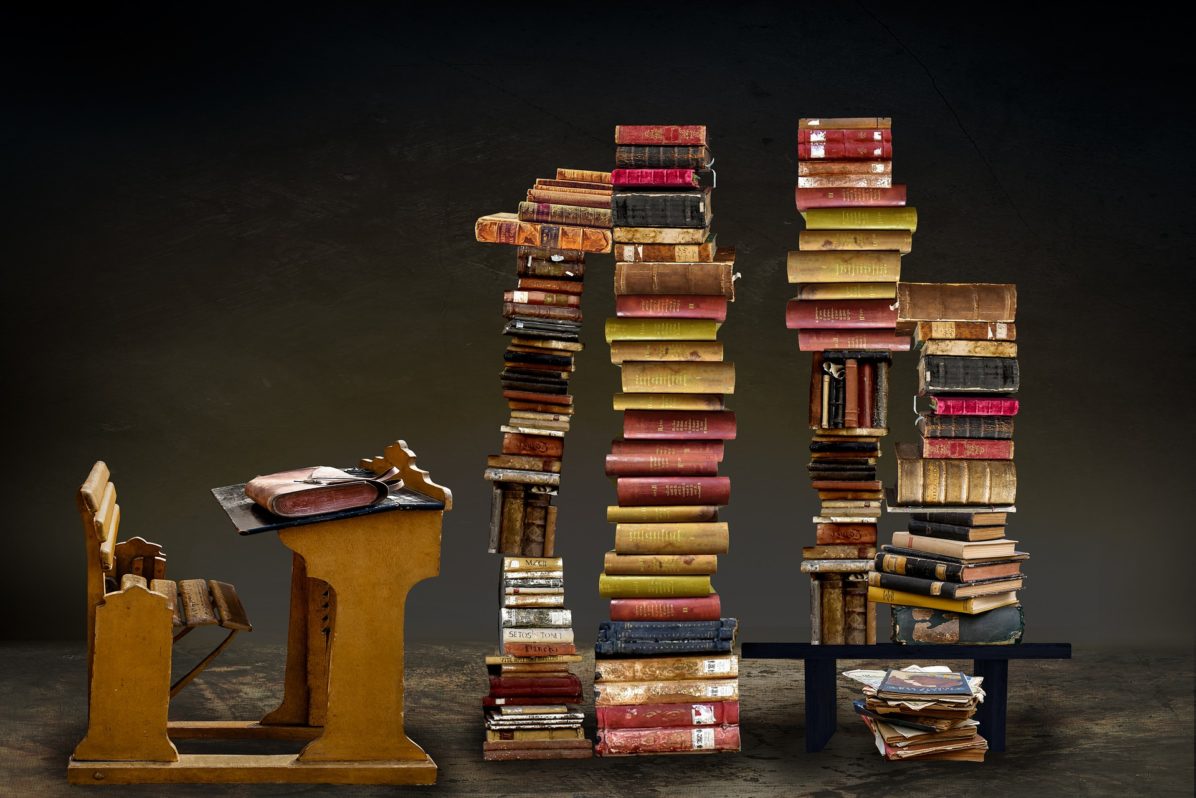 books-3322275_1920