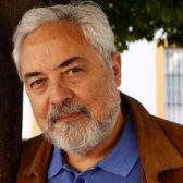 Javier de Lucas: "La llama de la solidaridad, frente a la oscuridad de la pandemia"